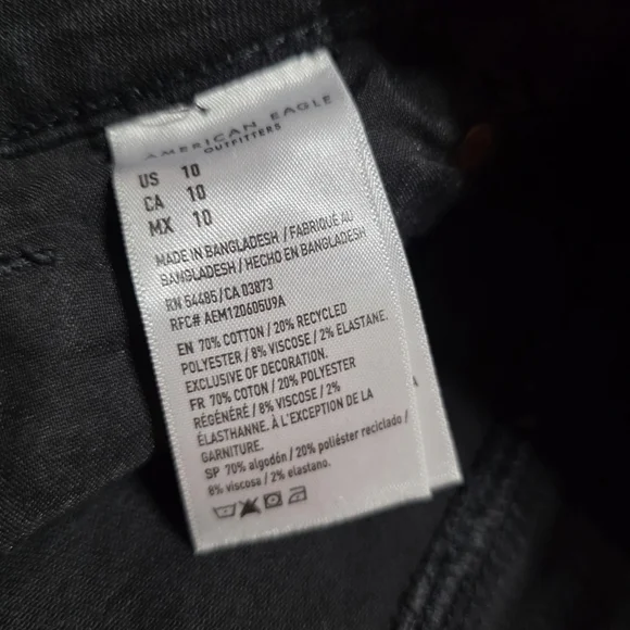 American Eagle Hi-Rise Shortie Black Distressed Denim Shorts Women's Size 10 - Picture 8 of 9